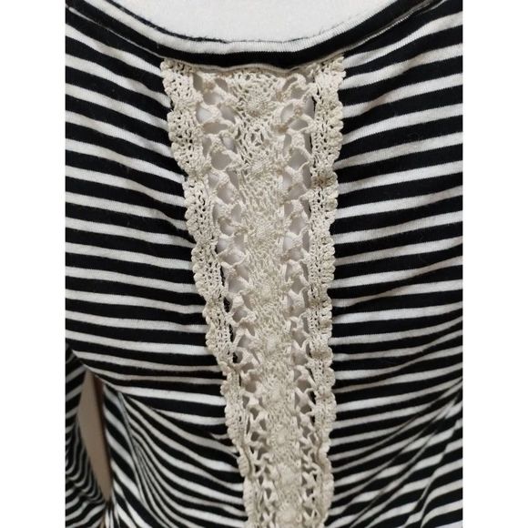 Vanity Lace Back Top, Black/White Stripes, High to Low Style, M - Picture 4 of 10